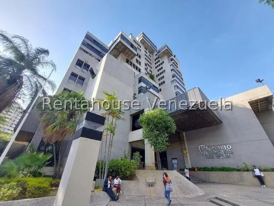 Oficina En Alquiler Ubicada En Chacao