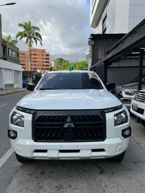 Mitsubishi Lc200 Lc200
