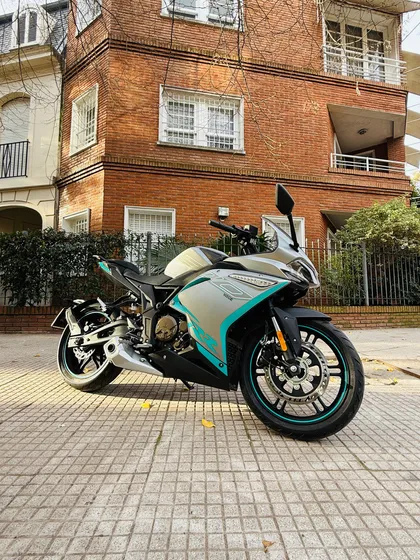 Moto Voge 300 Rr