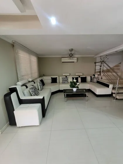 Np Vende Hermoso Townhouse  Equipado Los Frailes Cod 246552