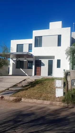 Venta! Casa En Docta Central -  2 Dormitorios. ¡a Estrenar!