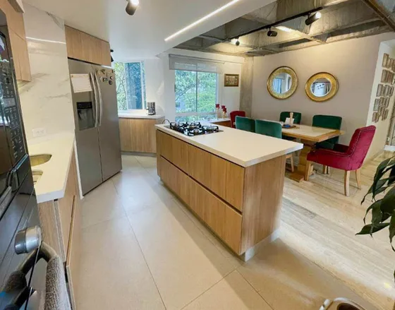 Apartamento Remodelado En El Poblado Sector El Campestre