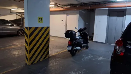 Cochera En Venta En Abasto, Rosario