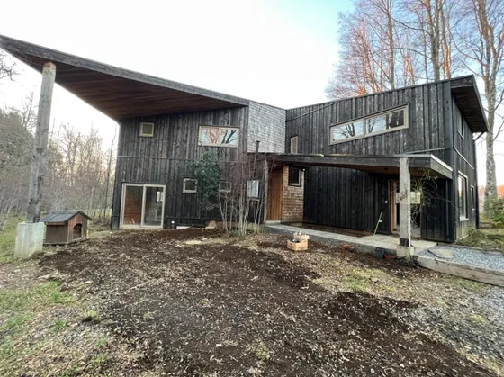 Arriendo En Pucón: Amplia Casa En Los Riscos