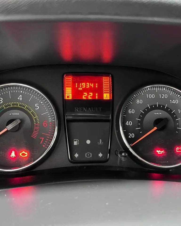 Renault Clio 1.2 Mio Confort Pack 5P558103060210657285