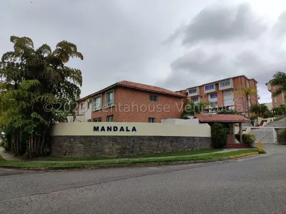 Apartamento En Venta,loma Linda Mls #27-2587