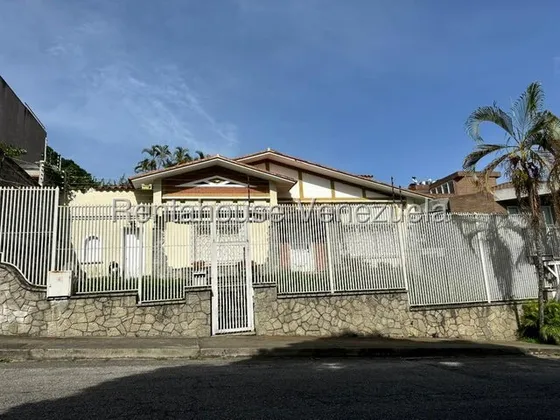 Tg Casa En Venta En Altamira, Con Hermoso Jardín Y Vista Al Ávila 24-21973 Ys 