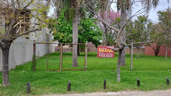 Terreno En Venta En  Martinez