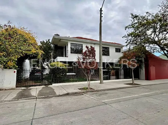 Casa Para Uso Comercial En Pleno Centro De Rancagua