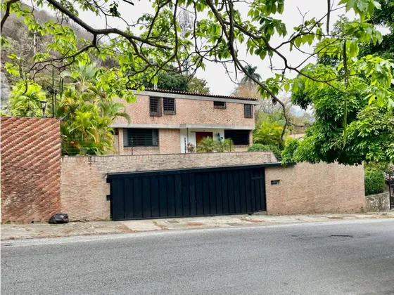 Se Vende Casa 900m² 4b+1s/3b+1s/5p Prados Del Este 