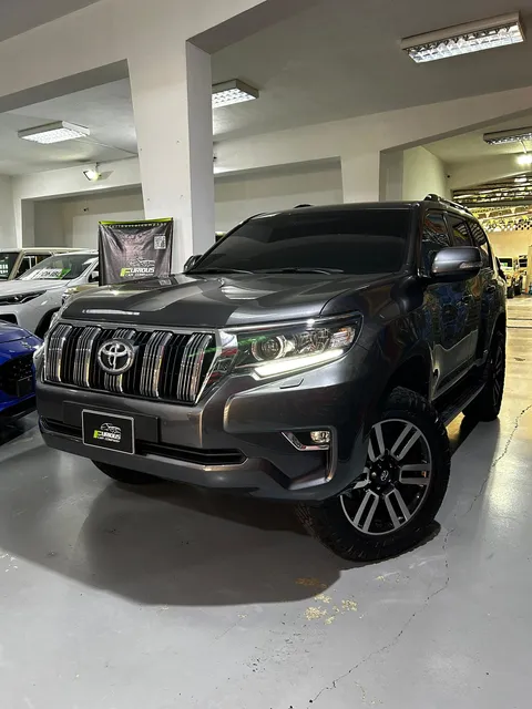 Toyota Land Cruiser Prado Vx
