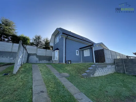 Casa En Arriendo De 4 Dorm. En Puerto Varas
