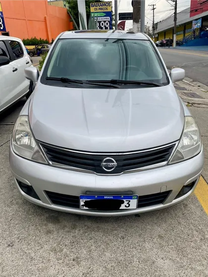 Nissan Tiida 1.8 Sl Flex Aut. 5p