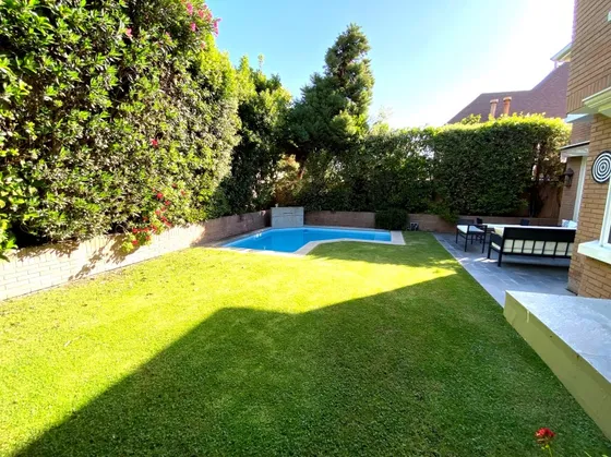 Se Vende Linda Casa-sector San Carlos De Apoquindo