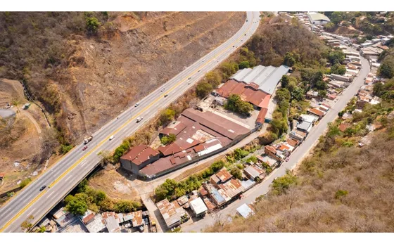 Se Vende Galpon 8000m²  Guarenas