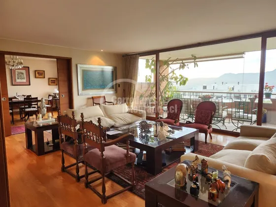 Departamento En Venta De 5 Dorm. En Las Condes