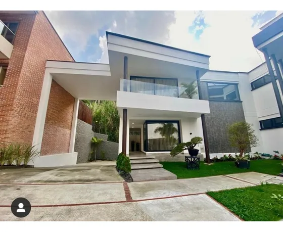 Casa Para La Venta En Medellín Altos Del Poblado 