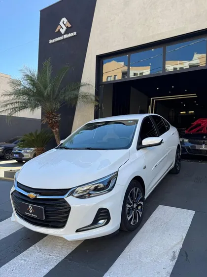 Chevrolet Onix Plus 10tat Pr2