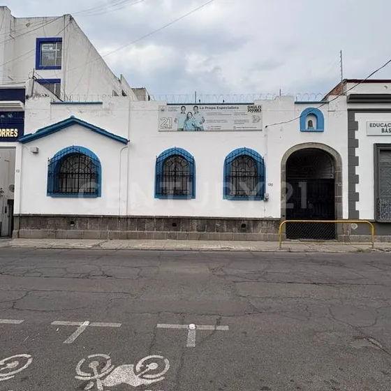 Casa En Barrio De Santiago Ideal Para Uso Comercial (remate)