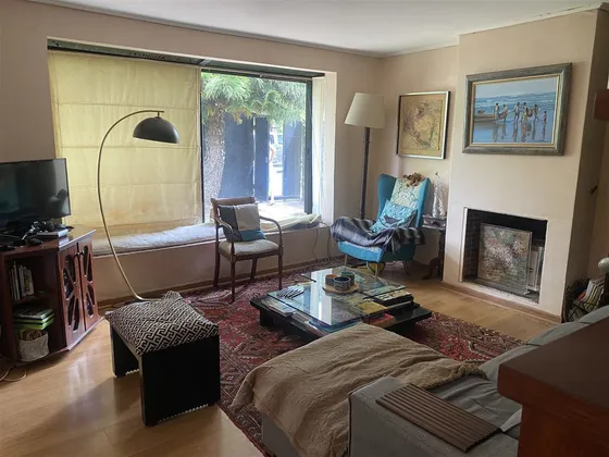 Casa En Venta De 4 Dorm. En Las Condes