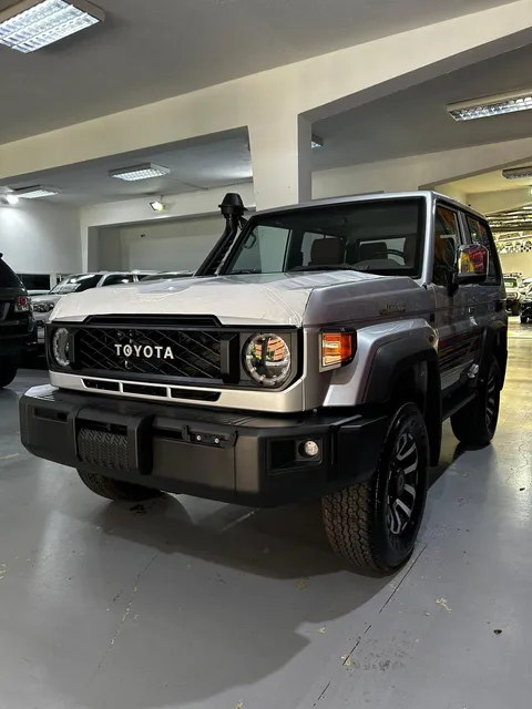 Toyota Land Cruiser Lx