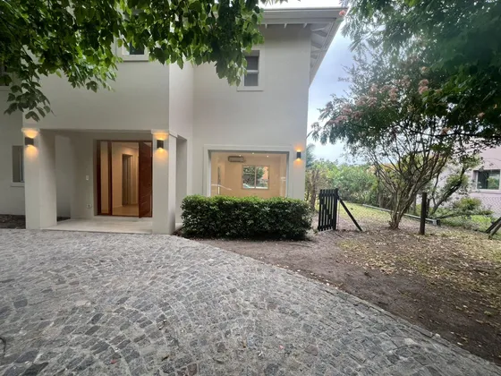 Casa En Venta En Barrio Sausalito - Pilar