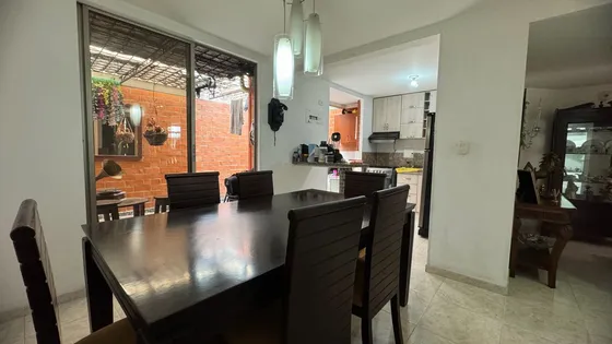 Casa De Dos Pisos En Venta Barrio Altamira Palmira Valle Colombia
