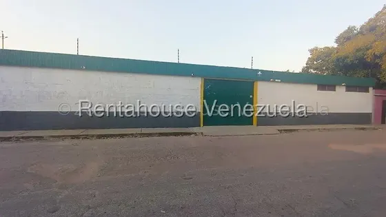 Local En Alquiler Barquisimeto Zona Centro Oeste Codigo 2 6 4 2 8 2 Mildred En Alquiler En Zona Oeste,listo Para Trabajar Taller Para Área De Autolavado, Estacionamiento, Herrería, ,con Área De Ofi