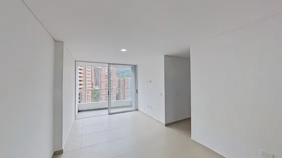 Venta Apartamento En Sabaneta La Doctora Con Parqueadero Y Útil