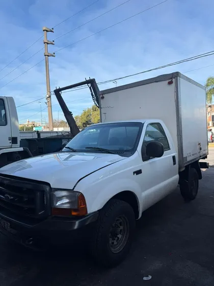 Ford F-100 3.9 I Super Duty