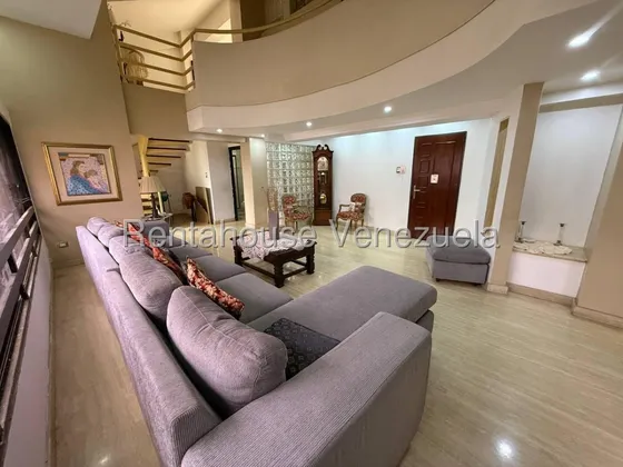 Espectacular Penthouse En Venta Ubicado En Los Dos Caminos / Mls 25-22137 Ia 