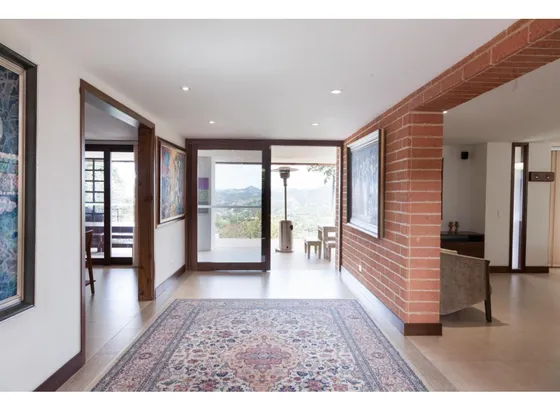 En Arriendo Hermosa Casa Campestre En Fizebad, Unidad Cerrada