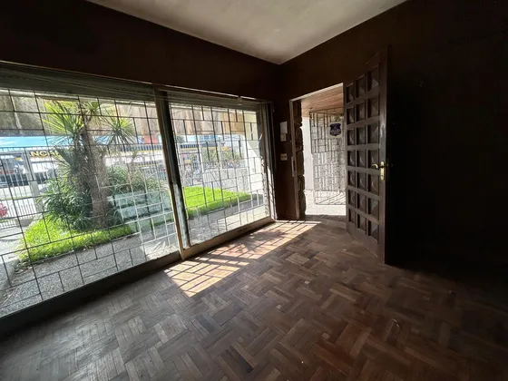 Casa En Venta, Cuatro Dormitorios, Tres Baños, Piscina, Barbacoa, Fondo. Buceo.