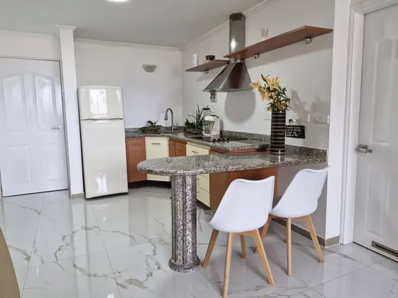Apartamento En Venta En Lechería Conj Res Las Palmeras