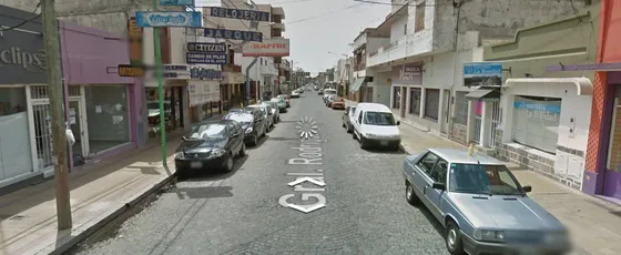 Cochera En  Pleno Centro 