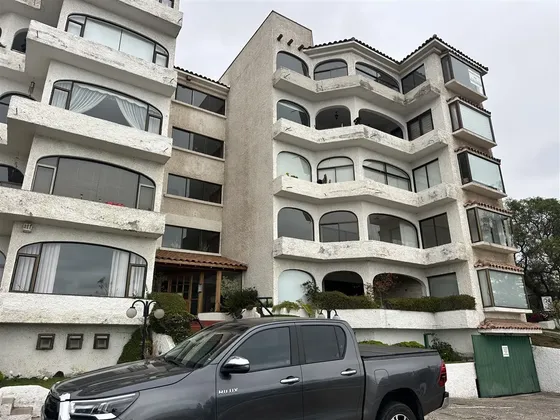 Departamento En Venta De 4 Dorm. 3 Baños En La Serena