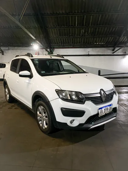 Renault Sandero Stepway 1.6 Dynamique 105cv