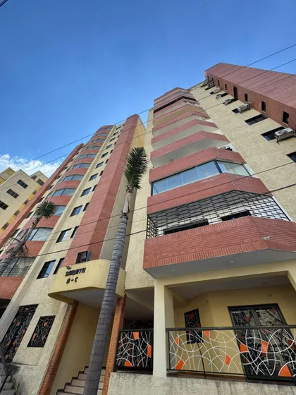 En Venta Bello Apartamento Ubicado En Residencias Saraith (callejon Prebol). Keivis V