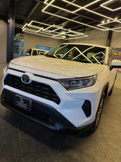 Toyota Rav4 Le