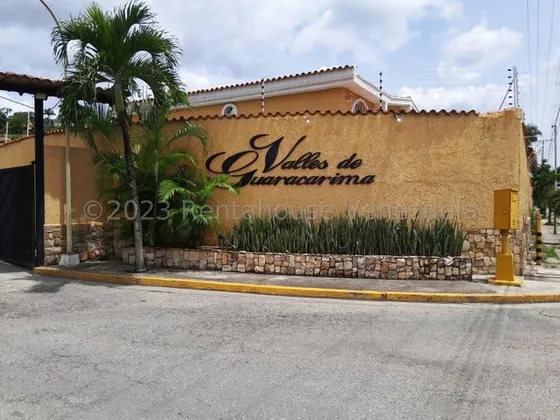 En Venta Casa En Urb. Guaracarima En La Victoria 25-12307 Hp
