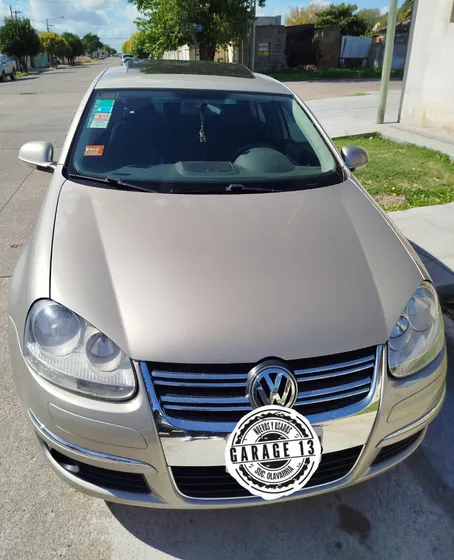 Volkswagen Vento 2.5 Advance 170cv