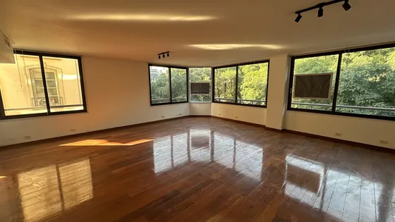 Departamento Piso  En Alquiler En Retiro, Capital Federal, Buenos Aires