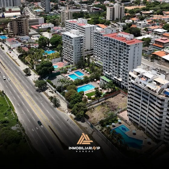 Ref 010 - 796 Grupo Inmobiliaria Vip Te Ofrece  En Venta Terreno Frente Al Mar#avlaplaya - La Costanera, Estado La Guaira