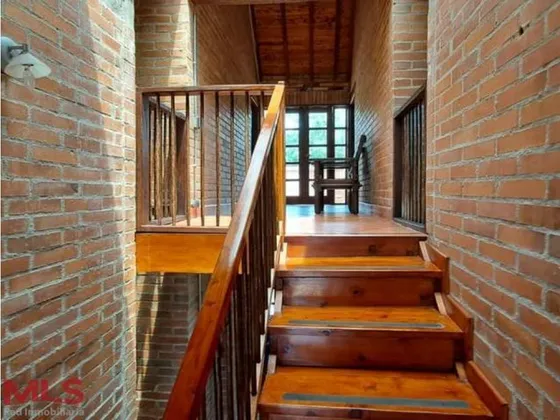 Hermosa Finca Independiente En Pontezuela(mls#241329)