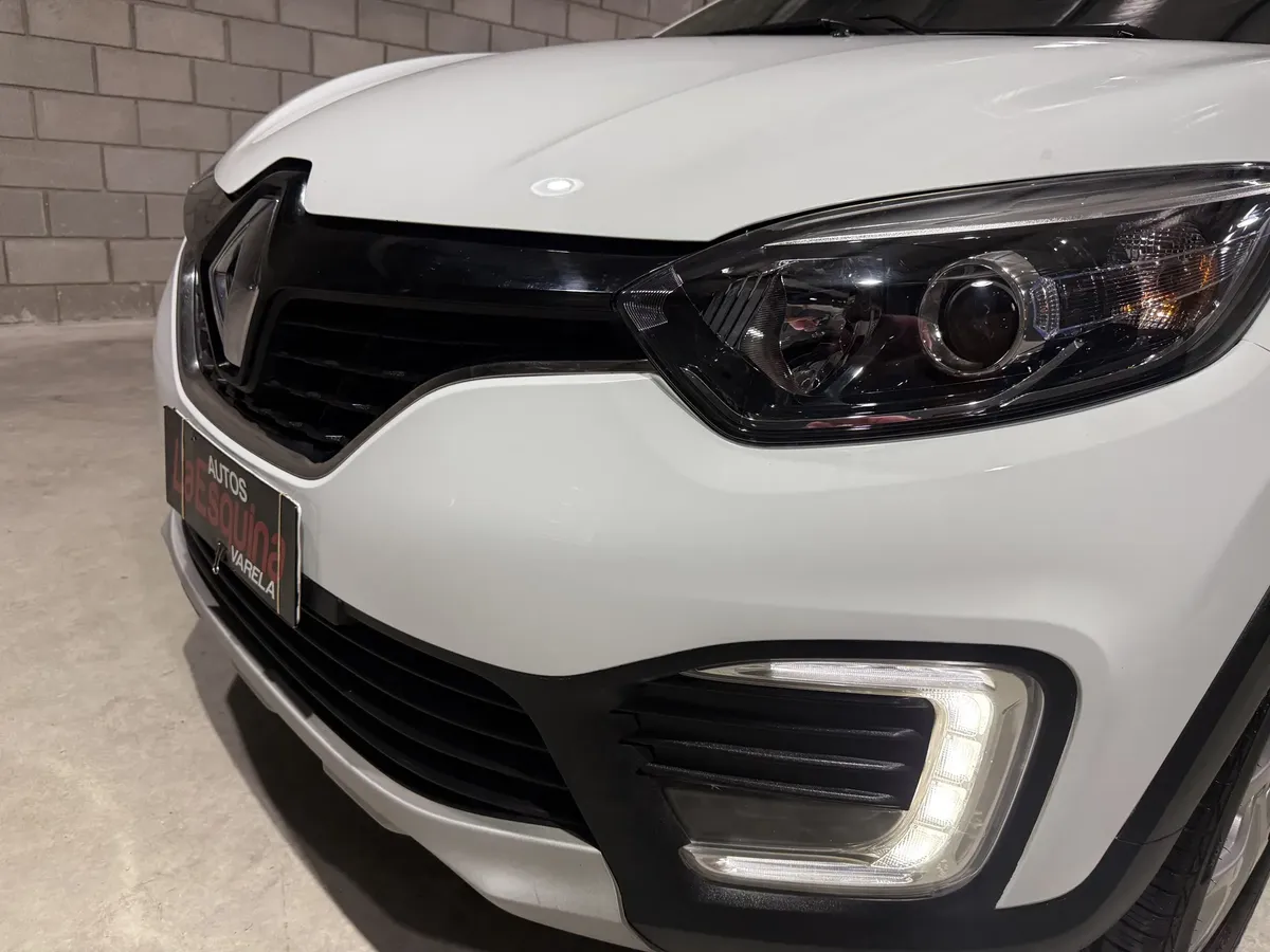 Renault Captur 2.0 Zen5683282373096345614