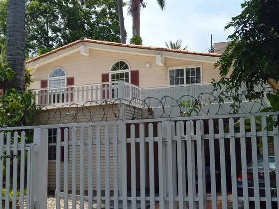 Alquiler.  Anexo.  Prados Del Este.  Caracas  157629
