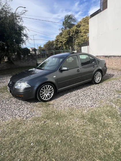 Volkswagen Bora 1.8 Highline T 180cv