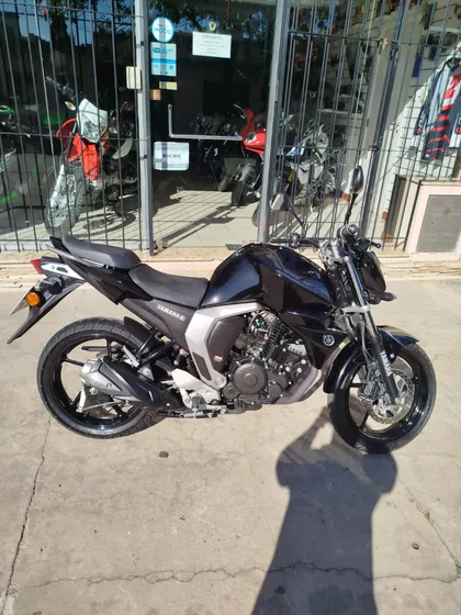 Yamaha Fzfi 150 - 2023  - 6.845 Km Estetica Impecable Oferta