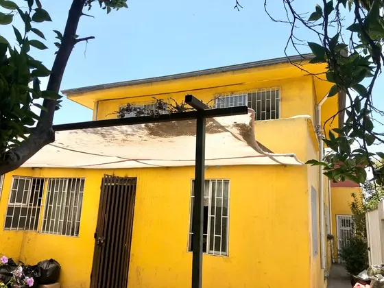 Venta Amplia Casa 6h, 2b Estac. E. Puelma - Recoleta