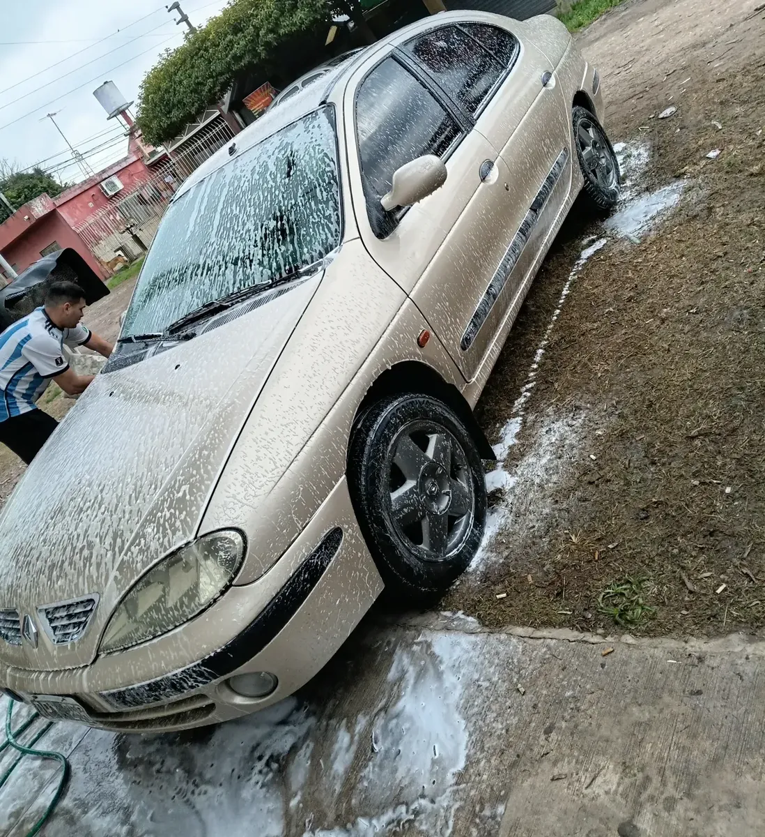Asientos Cómodos, Espacio Aceptable En Plazas Traseras